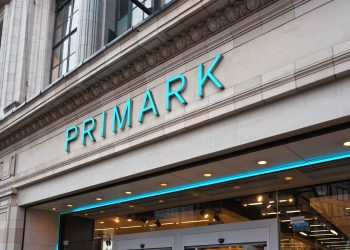 Chủ sở hữu Primark dự kiến ​​lợi nhuận thời trang lớn hơn khi lạm phát giảm