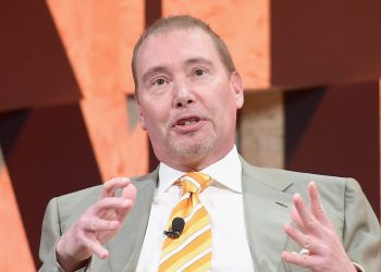 Cổ phiếu Nhật Bản giảm sút, một số nhà đầu tư chuyển hướng sang cổ phiếu Trung Quốc giá rẻ