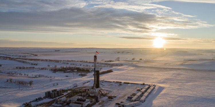 Xuất khẩu của Singapore tăng trưởng trở lại sau 14 tháng