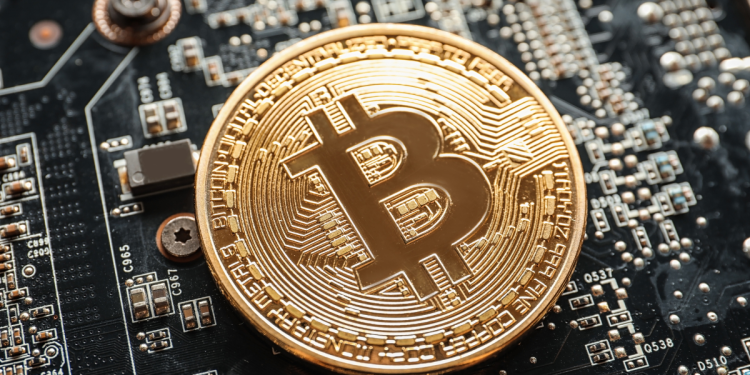 So sánh chiến lược khai thác Bitcoin của Riot Blockchain và Marathon Digital