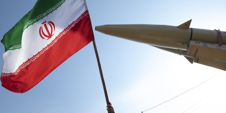 Saudi Arabia và UAE cảnh báo về nguy cơ chiến tranh khi căng thẳng giữa Israel và Iran leo thang