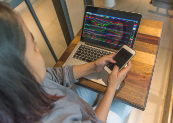 3 Cổ Phiếu Lợi Suất Cao Đã Tăng Cổ Tức Trong Cuộc Suy Thoái Cuối Cùng Và Mỗi Năm Kể Từ Đó