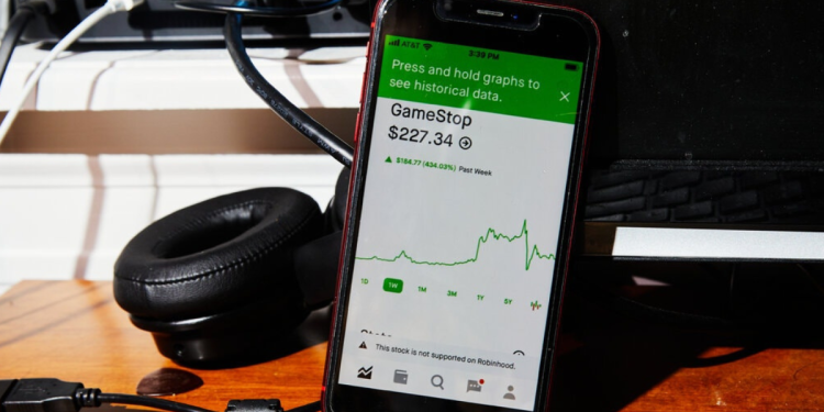 “Quỹ Phòng Hộ Cổ Phần GameStop và Đặt Cược Cổ Phiếu Meme: Renaissance Technologies Và Các Chiến Lược Đầu Tư Của Họ”