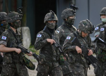 “Cảnh Báo Bất Ngờ: Quân Đội Hàn Quốc Phải Sử Dụng Súng Sau Khi Binh Sĩ Triều Tiên Vượt Biên Đất Liền”