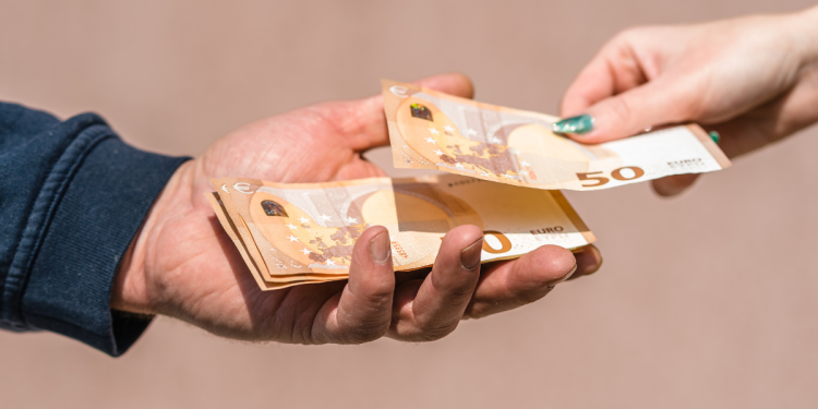 Tôi Có Nên Vay Tiền Cá Nhân Không 9 Lý Do Hàng Đầu Để Xem Xét