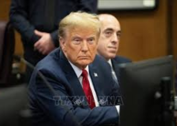 “Bản ghi nhớ: Nỗi lo sợ ngày càng gia tăng sau quyết định miễn trừ của Tòa án Tối cao về Trump”