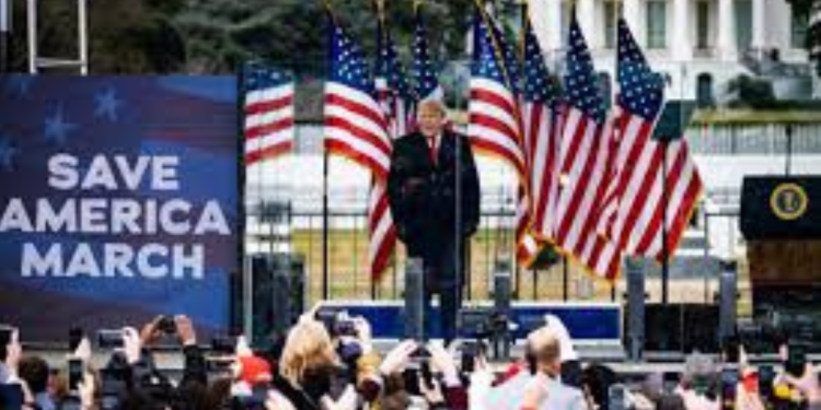 Tòa án Tối cao đã trao cho tổng thống quyền miễn trừ. Các chuyên gia pháp lý lưu ý rằng quyền này sẽ không được mở rộng cho nhân viên.